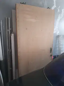 Pintu Geser Bahan Triplek