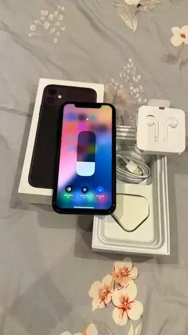 Dijual Iphone 11 Black 64GB Terdaftar Lengkap