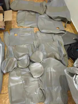 Sarung jok bahan kulit MBtech bekas Terios