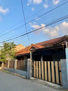 Rumah Second Terawat di Riung Bandung Luas Tanah 178 hanya 1,2 Milyar