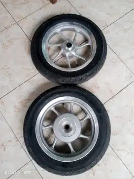 Velq ring 12 bawaan Scoopy...bekas dipakai di beat fi 2014