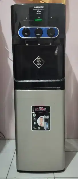 Dispenser merk sanken