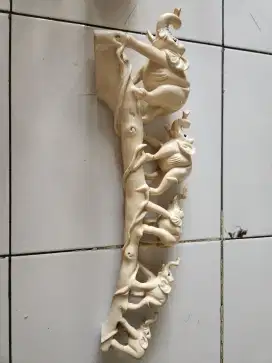 Patung Gajah ada cacat