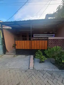rumah dijual dekat stasiun dan masuk mobil