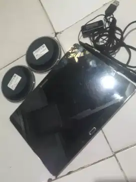 Jual tablet Samsung +charger +pen .minus tablet tidak bisa dicas