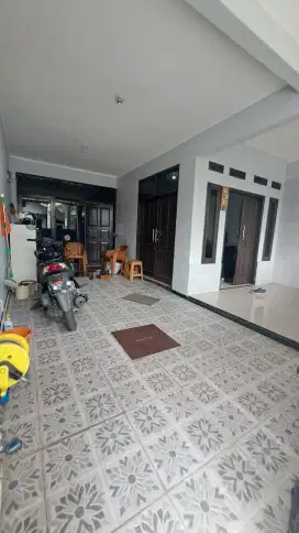 Rumah bagus siap huni jalan lebar di Istana Kawaluyaan soekarno hatta