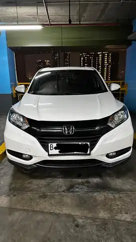 Honda HRV 2018 (Bengkel Resmi) Type E CVT Warna Putih & Amat Terawat