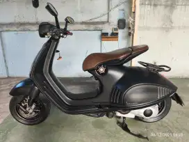 Piaggio Vespa 946 Armani 2016