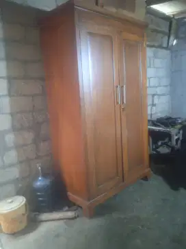 Lemari Pintu Dua