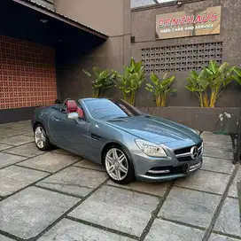 Mercedes-Benz SLK200 Magic Sky 2011 Grey On Red