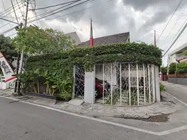 Rumah Bagus Minimalis Solokota Dekat Masjid Zayed
