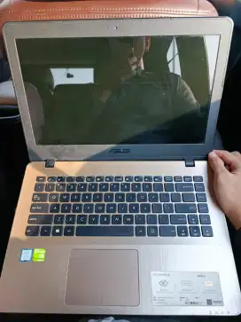 DIJUAL MURAH LAPTOP ASUS ((NEGO))