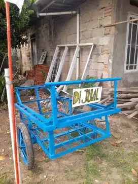 Di jual gerobak