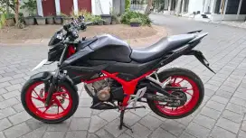 Dijual cepat CB150R V3 2019 Surat komplit