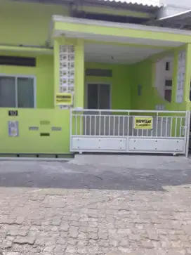 1,6 jt/bln.AC,KULKAS,SPRINGBED,KURSI,MEJA,LEMARI,KORDEN