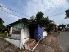 Rumah tengah Kota Jambi cocok buat ruko