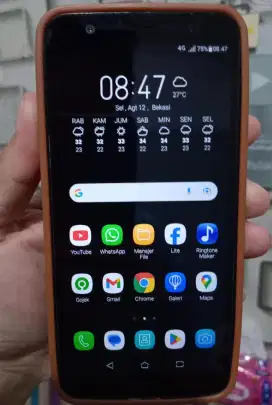 Asus Zenfone Live L2 2/16Gb 4G Full Layar