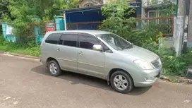 Toyota Kijang Innova 2006 Bensin