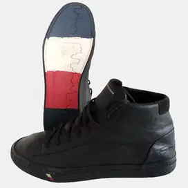 Sepatu Tommy Hilfiger Sneaker High  size 46
