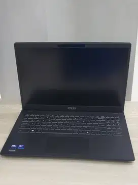 MSI Modern 15 H AI C1MG 018 (9S7-15H551-018) Classic Black
