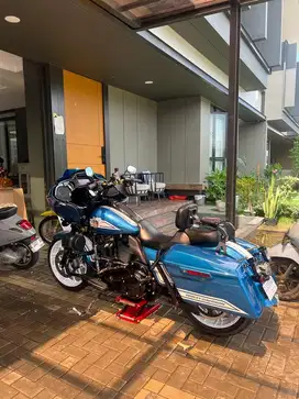 ROAD GLIDE FLTXRS FAST JHONI LIMITED 2023