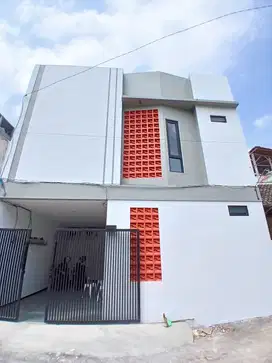 Kost Putri Eksklusif, Perabotan Lengkap, 5 menit dari Kampus UB