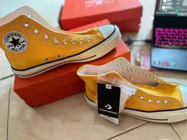 sepatu converse