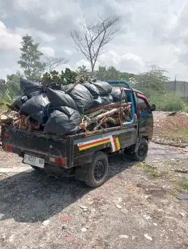 Jasa angkut dan buang berangkal/ puing