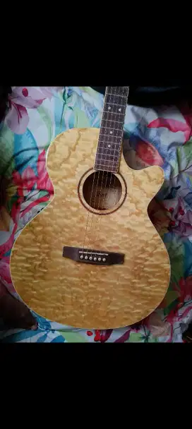 Dijual Gitar Akustik Elektrik merk ternama Cort Original