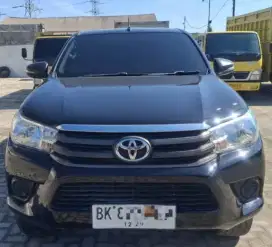 Hilux E Double cabin 4x4 MT 2019 Hitam