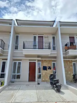 Rumah 2 lantai Modern Minimalis Dekat RS Vitalaya Pamulang