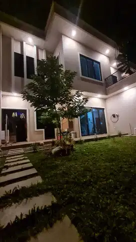 Dijual Rumah 2 Lantai di Cluster Serenade Lagoon Grand Wisata *AND