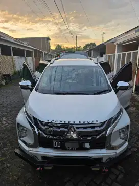 Mitsubishi Xpander Cross 1.5L A/T Putih