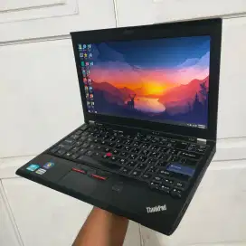 Lenovo Thinkpad X220 Core i7 2640M Ram 8GB Layar 12.5 Inc