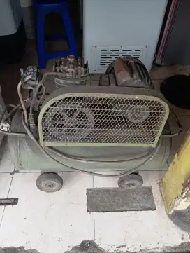 Kompresor angin bekas 1/2 Pk kea Normal
