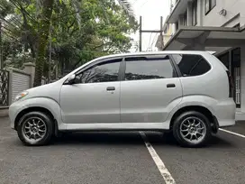 Daihatsu Xenia 2004 Bensin