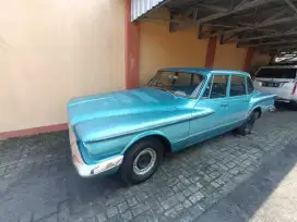 Dodge Lancer 4-door sedan V-200