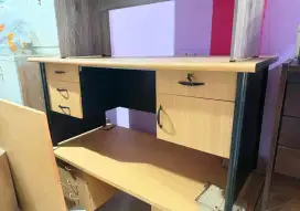 Meja Kerja 1 Biro