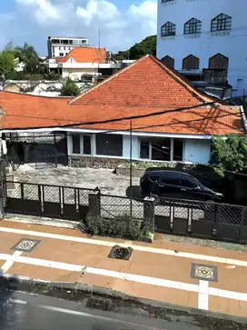 Rumah dijual Raya Darmo Surabaya Pusat cocok untuk usaha