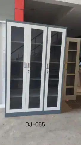 Lemari Arsip 3 Pintu Plat Besi
