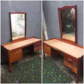 Meja Cermin Kecantikan Murah