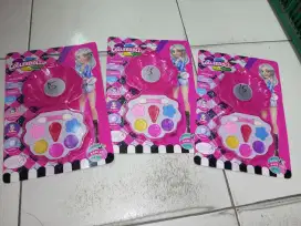 Mainan Anak Makeup Colleedoll