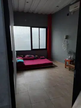 Ruko Siap Pakai Dan Bebas Banjir Di Ciracas Jakarta Timur S7166