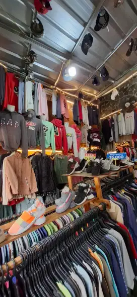 Takeover Toko Thrift, Kalisari Jakarta Timur