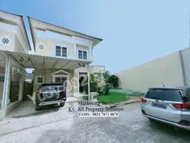 TOWNHOUSE HOOK TANAH LUAS DI OPI PERUMAHAN CASSANDRA JAKABARING