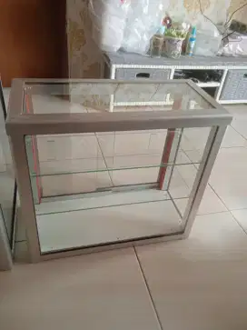 Etalase Rokok Lebar 50cm Pintu geser Minus serius wa Lokasi Serpong