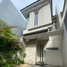 rumah murah minimalis 6x15 di kedung cowek 2 lantai 15 menit unair