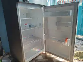 Kulkas 2 pintu merk LG