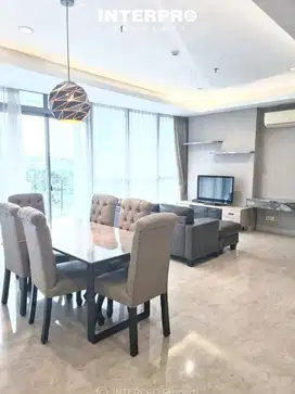 Apartemen 4BR Dijual The Windsor Tower Luxury Full Furnished - 186m2