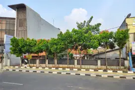 Dijual murah(BU) rumah Luas Hitung Tanah &lt; NJOP dipinggir jl Margonda
